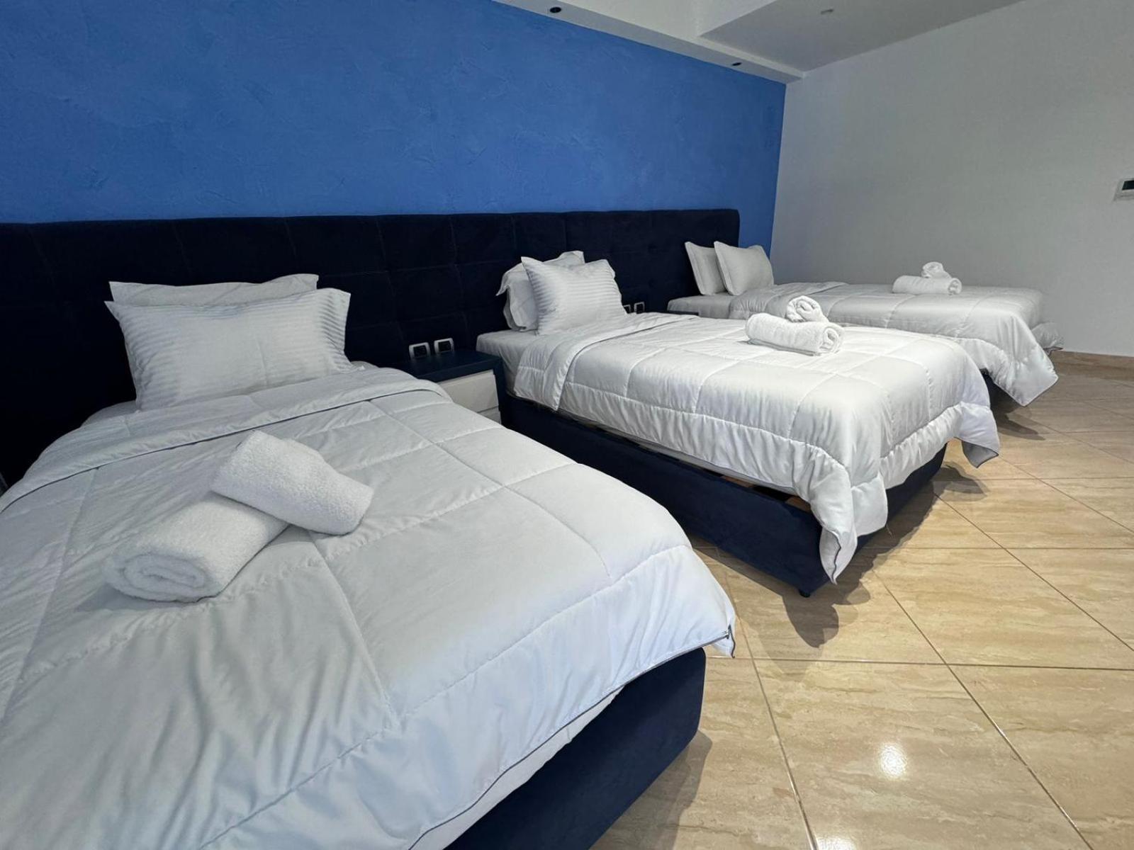 Hotel Blue Sky Sarandë Exterior foto