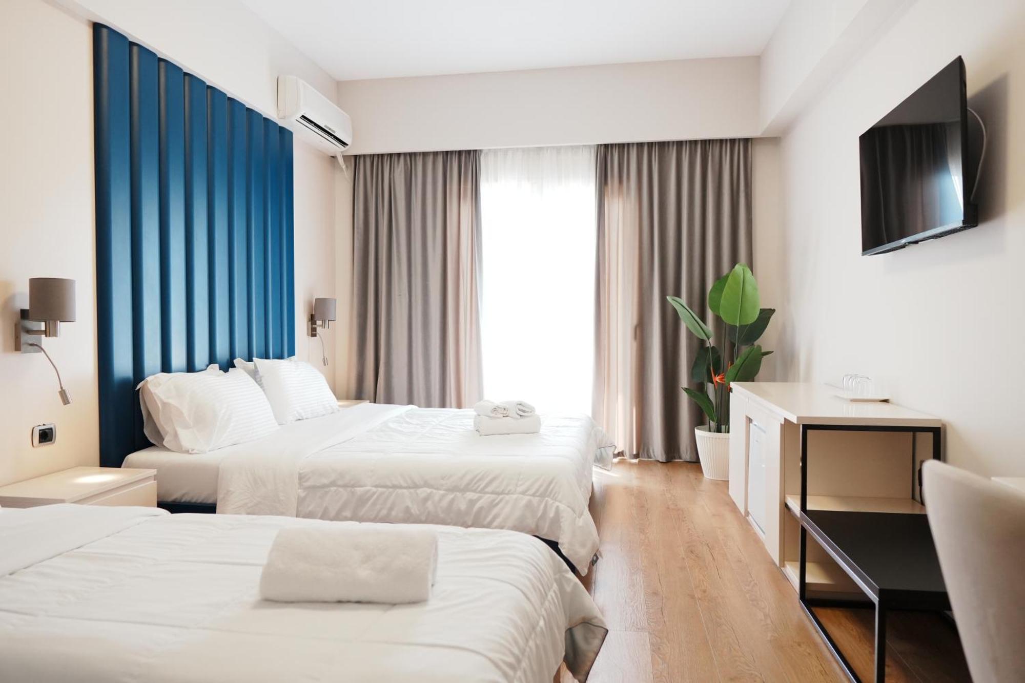 Hotel Blue Sky Sarandë Exterior foto